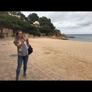 Meet your Posher, Virginia